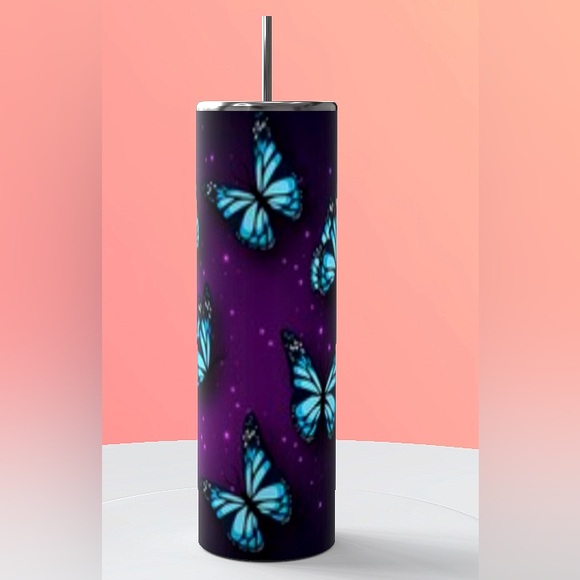 NWT Butterfly purple/blue with beautiful background
